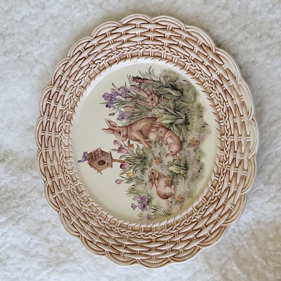 Cracker Barrel Easter plates two 11" New - Picture 7 of 12